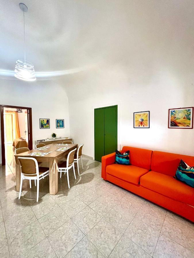 Villa Gira Vota E Furria Santo Stefano di Camastra Exterior foto